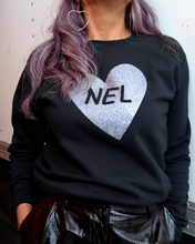 Cargar imagen en el visor de la galería, SUDADERA NEL NEGRA