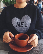 Cargar imagen en el visor de la galería, SUDADERA NEL NEGRA