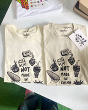 Cargar imagen en el visor de la galería, PLAYERA NOT MADE IN CHINA
