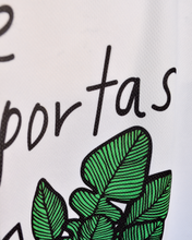 Cargar imagen en el visor de la galería, PLAYERA JERSEY 'ME IMPORTAS UN RÁBANO'

