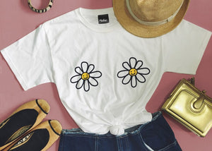 PLAYERA FLORECILLAS FELICES